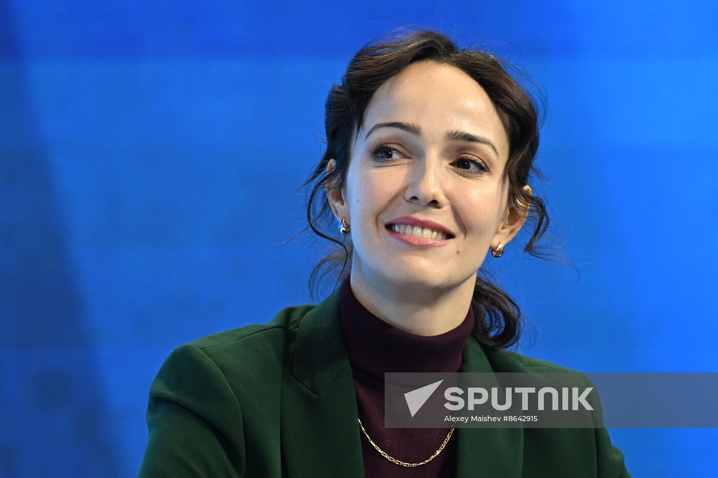 RUSSIA EXPO. Meeting with actress Valeria Lanskaya