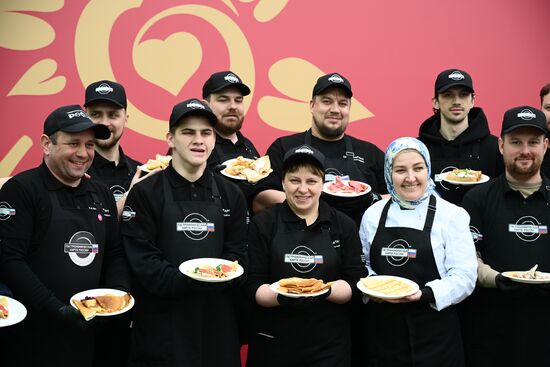 The International RUSSIA EXPO Forum and Exhibition. Maslenitsa 2024 pancake tournament for chefs. Location: Russia, Moscow. Author: Vladimir Astapkovich/Sputnik. RUSSIA EXPO. Maslenitsa Week