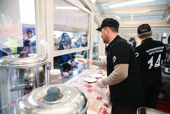 The International RUSSIA EXPO Forum and Exhibition. Maslenitsa 2024 pancake tournament for chefs. Location: Russia, Moscow. Author: Vladimir Astapkovich/Sputnik. RUSSIA EXPO. Maslenitsa Week