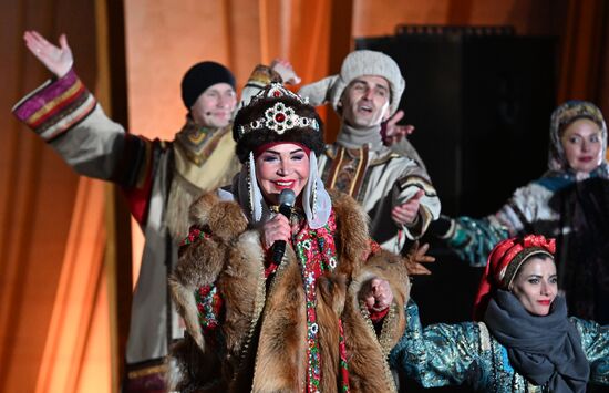 Russia International Exhibition and Forum. A concert on the Main Street Stage. Singer Nadezhda Babkina. Location: Russia, Moscow. Author: Alexey Maishev/Sputnik. RUSSIA EXPO. Maslenitsa Week