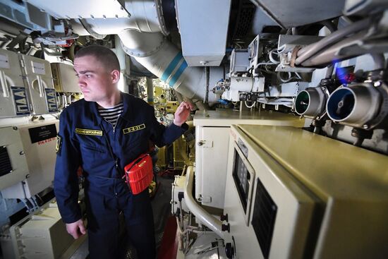 Russia Navy Submarine