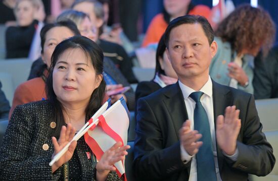 Russia International Exhibition and Forum. A concert involving the Sevastopol Symphony Orchestra. Delegates from the Democratic People's Republic of Korea (DPRK). Location: Russia, Moscow. Author: Evgeny Biyatov/Sputnik. Russia EXPO. Sevastopol Symphony Orchestra in concert
