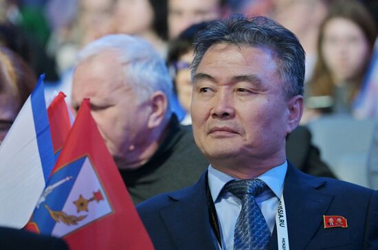 Russia International Exhibition and Forum. A concert involving the Sevastopol Symphony Orchestra. A delegate from the Democratic People's Republic of Korea (DPRK). Location: Russia, Moscow. Author: Evgeny Biyatov/Sputnik. Russia EXPO. Sevastopol Symphony Orchestra in concert