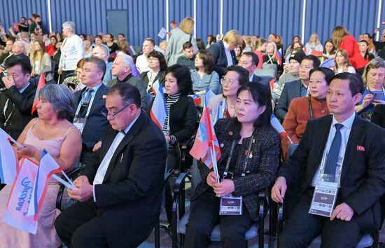 Russia International Exhibition and Forum. Delegates from various countries watch a concert involving the Sevastopol Symphony Orchestra. Location: Russia, Moscow. Author: Evgeny Biyatov/Sputnik. Russia EXPO. Sevastopol Symphony Orchestra in concert
