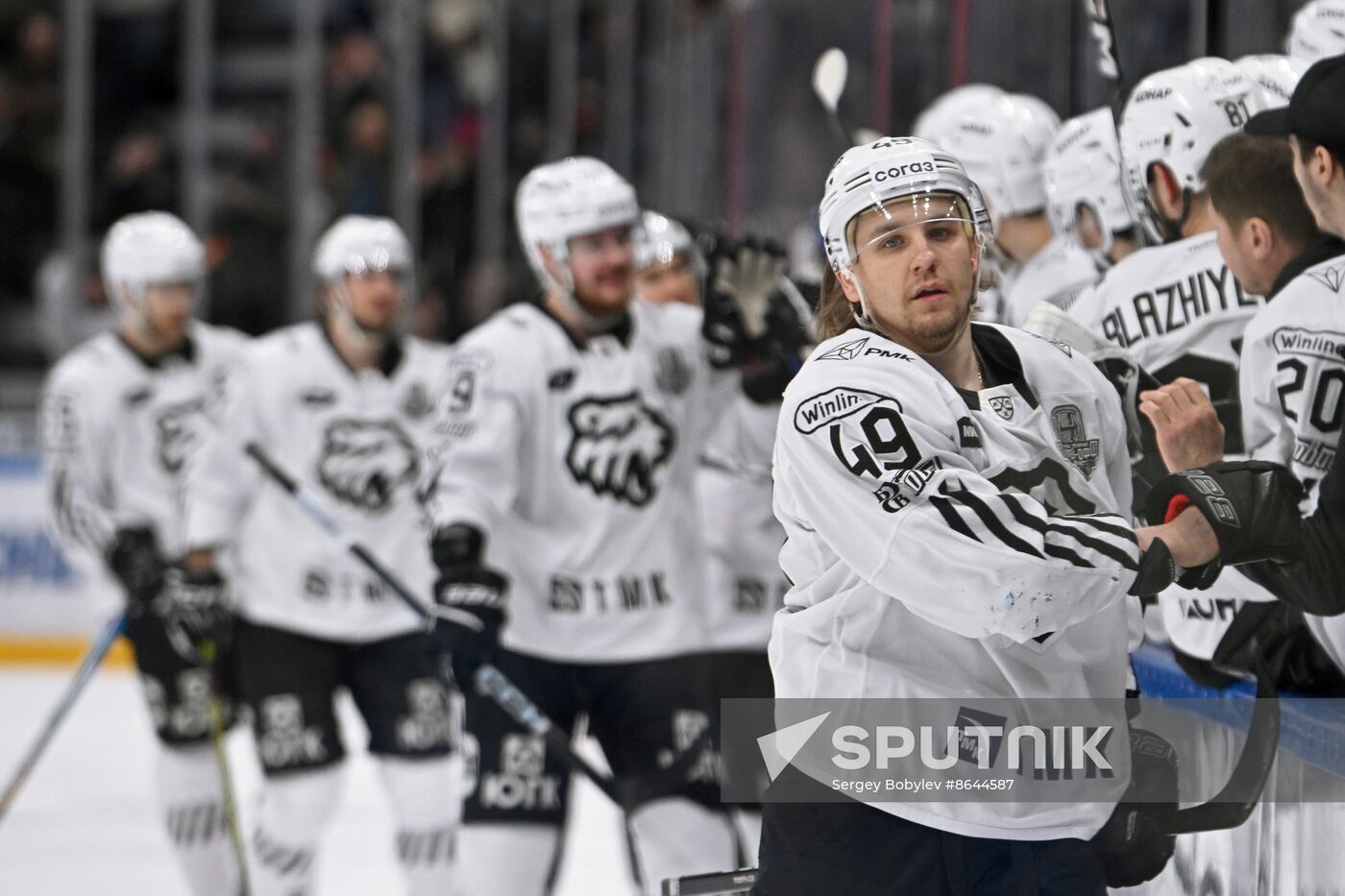 Russia Ice Hockey Kontinental League Dynamo- Traktor