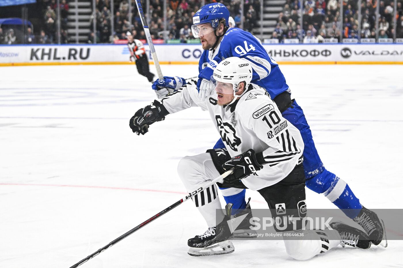 Russia Ice Hockey Kontinental League Dynamo- Traktor