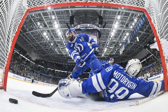 Russia Ice Hockey Kontinental League Dynamo- Traktor