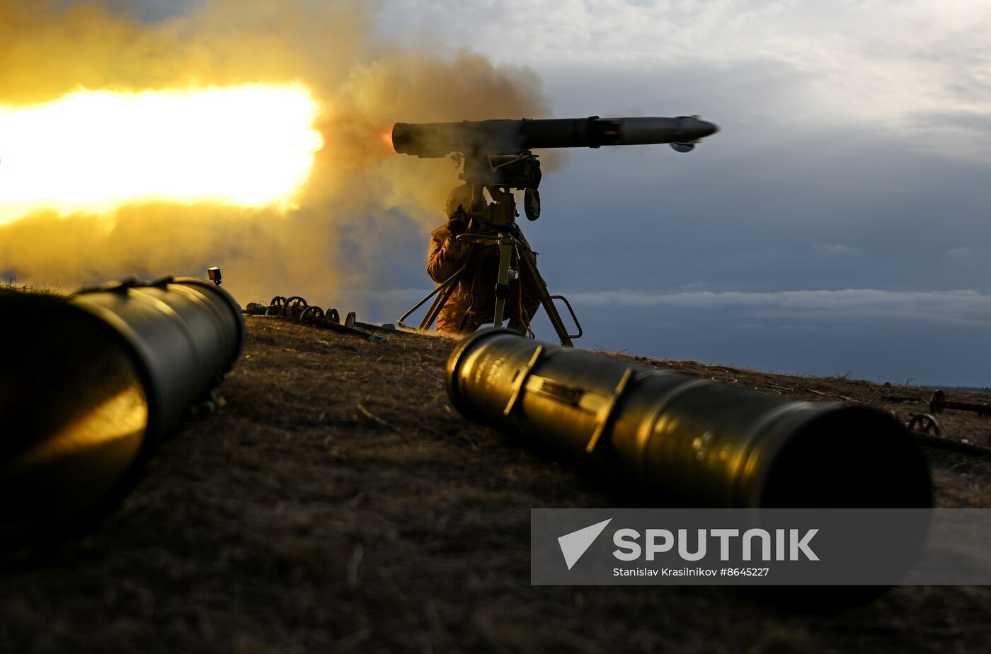 Russia Ukraine Military Operation Artillery Unit Training