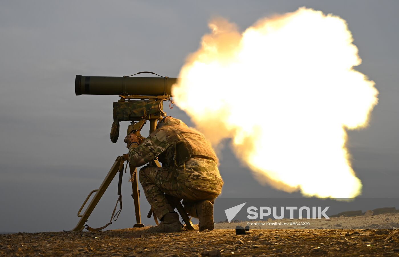 Russia Ukraine Military Operation Artillery Unit Training