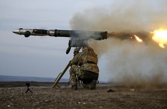 Russia Ukraine Military Operation Artillery Unit Training