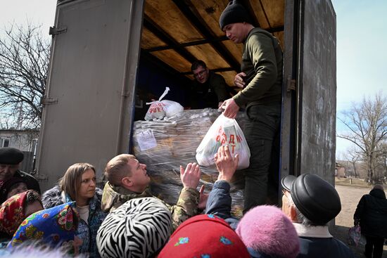 Russia Ukraine Military Operation Humanitarian Aid