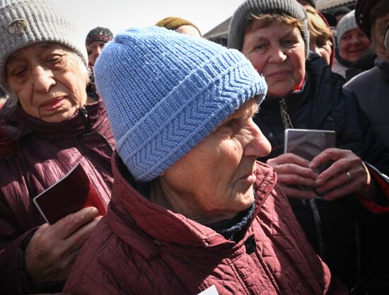Russia Ukraine Military Operation Humanitarian Aid