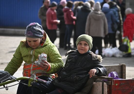 Russia Ukraine Military Operation Humanitarian Aid