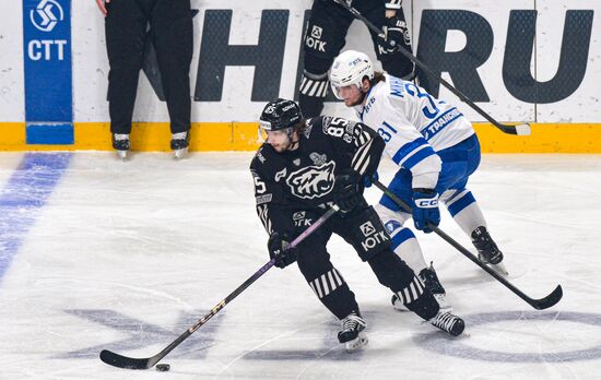 Russia Ice Hockey Kontinental League Traktor - Dynamo