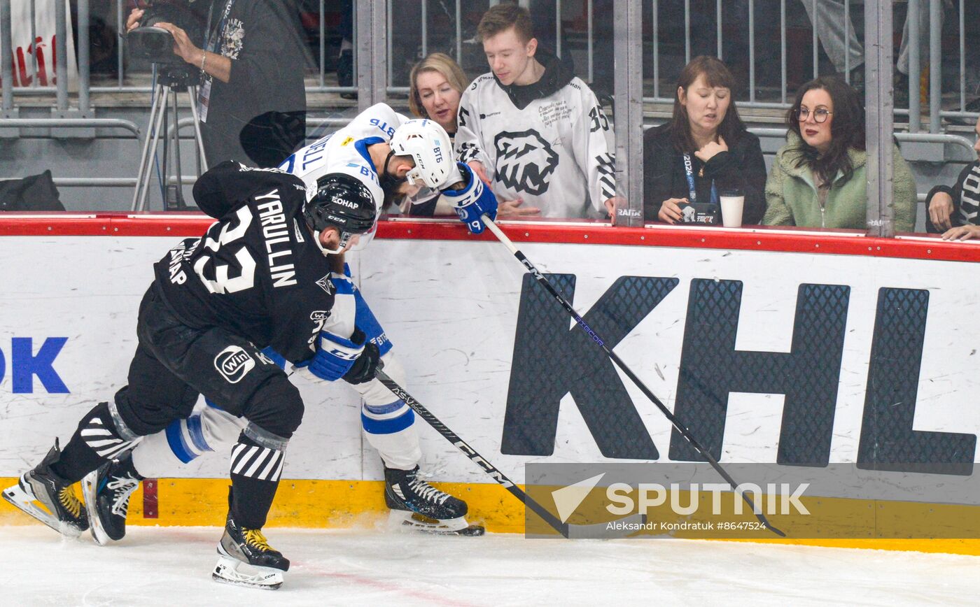 Russia Ice Hockey Kontinental League Traktor - Dynamo