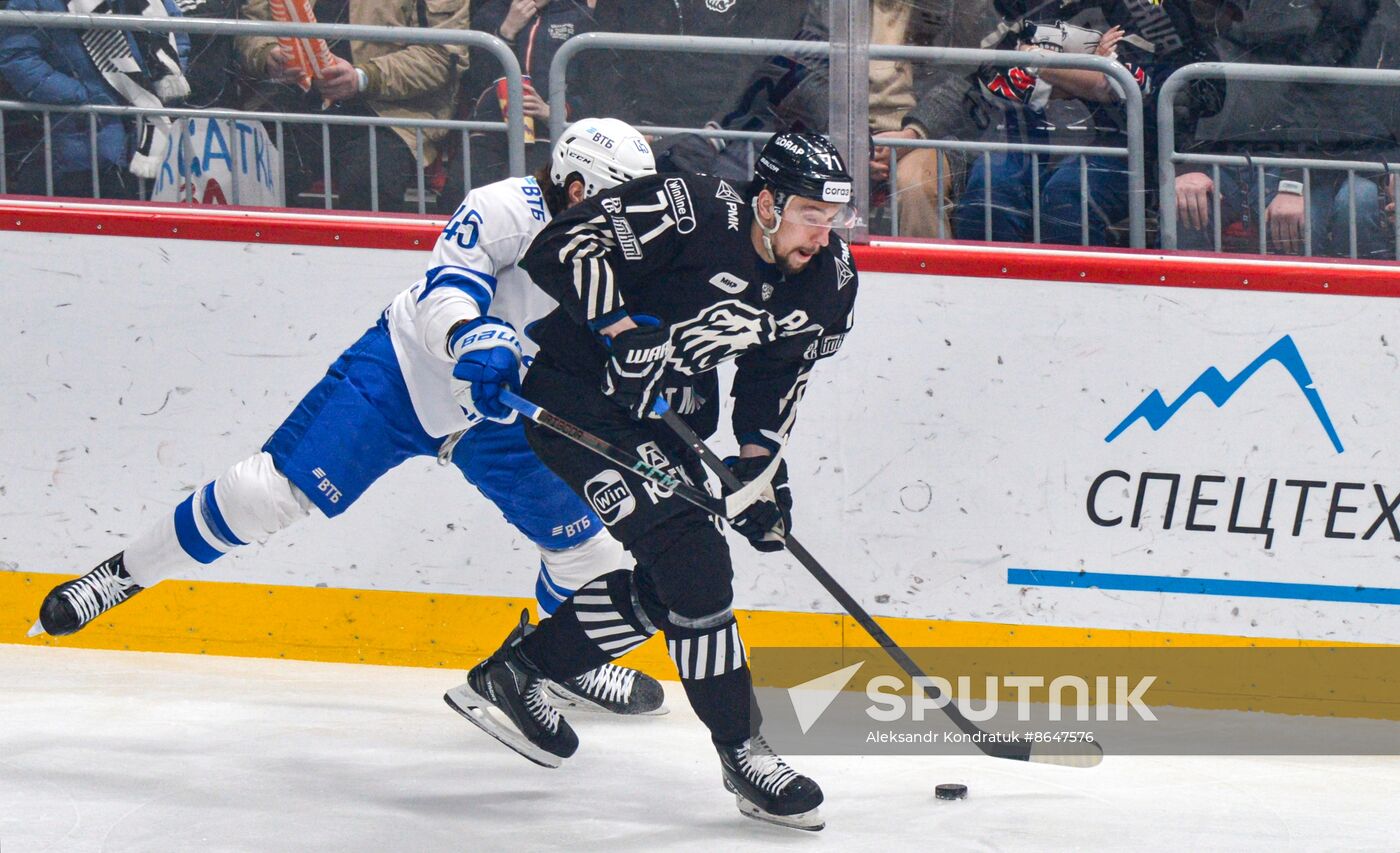 Russia Ice Hockey Kontinental League Traktor - Dynamo