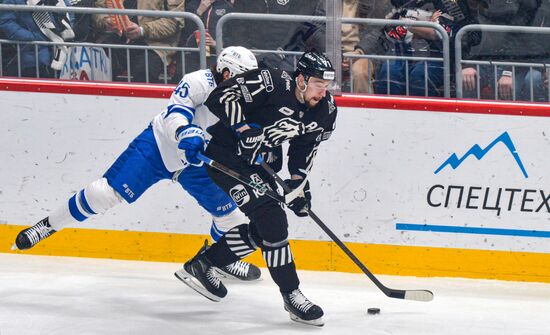 Russia Ice Hockey Kontinental League Traktor - Dynamo