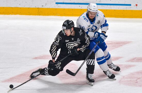 Russia Ice Hockey Kontinental League Traktor - Dynamo