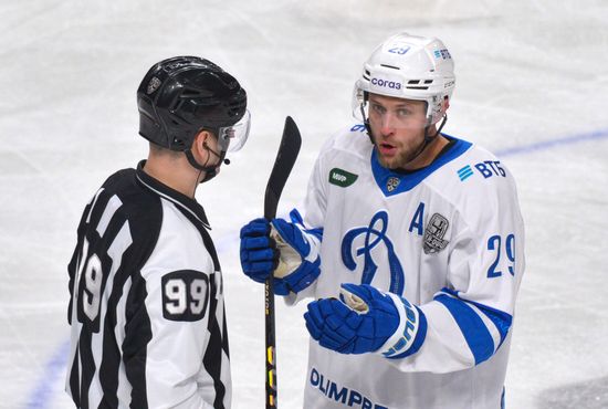 Russia Ice Hockey Kontinental League Traktor - Dynamo