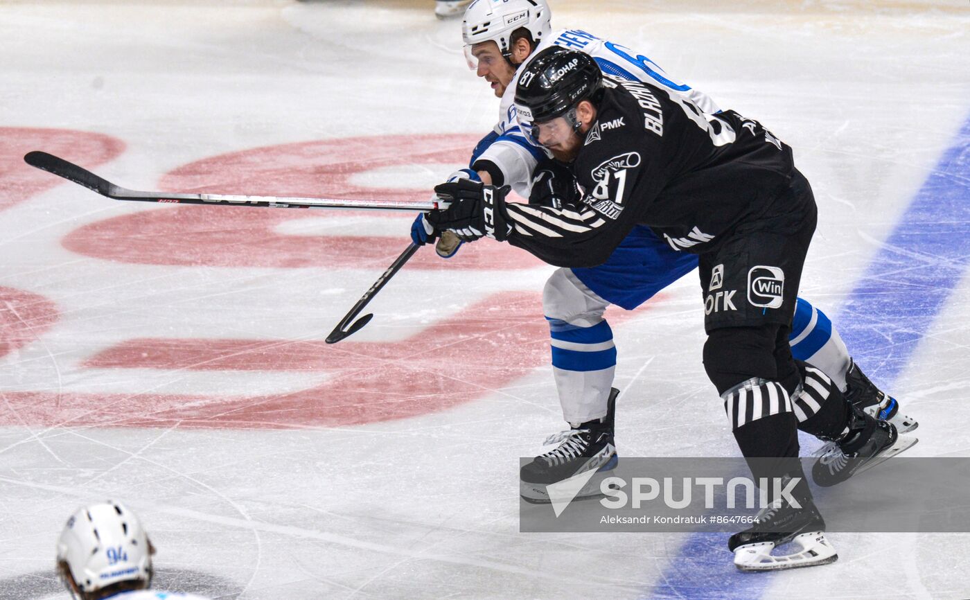 Russia Ice Hockey Kontinental League Traktor - Dynamo