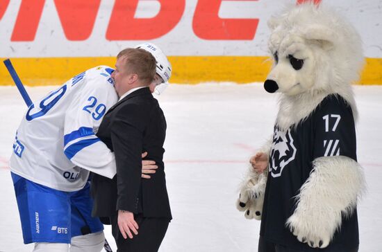 Russia Ice Hockey Kontinental League Traktor - Dynamo