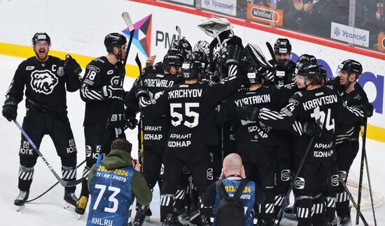 Russia Ice Hockey Kontinental League Traktor - Dynamo