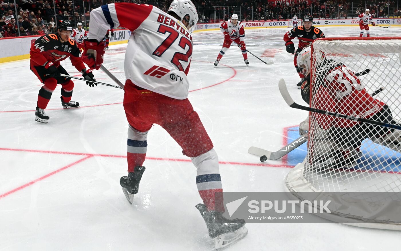 Russia Ice Hockey Kontinental League Avangard - Lokomotiv