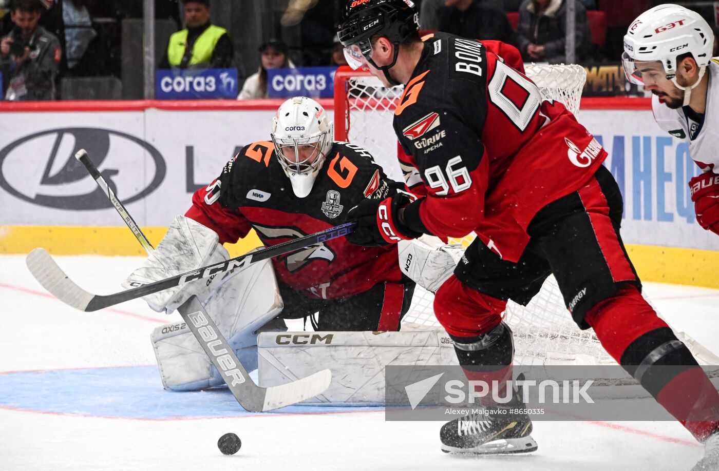 Russia Ice Hockey Kontinental League Avangard - Lokomotiv