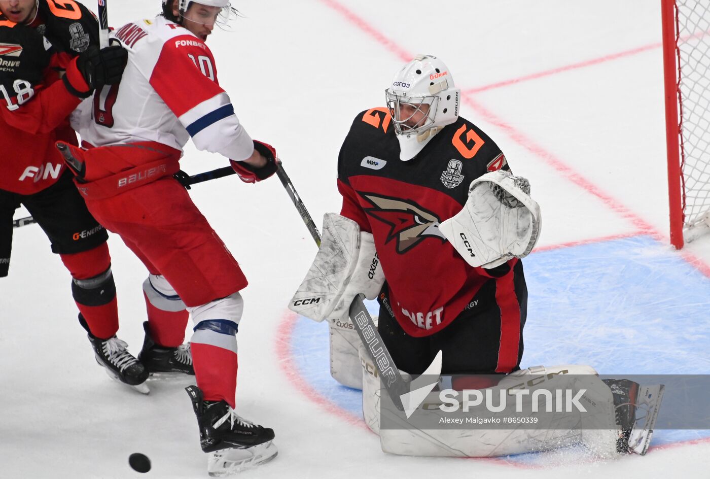 Russia Ice Hockey Continental League Avangard - Lokomotiv