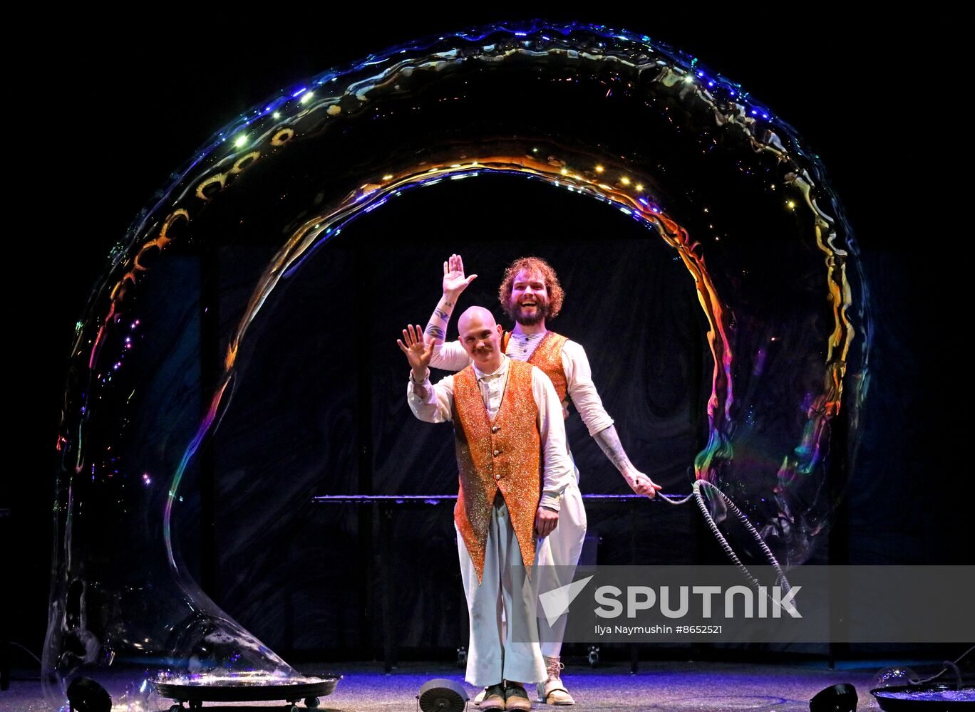 Russia Soap Bubble Show