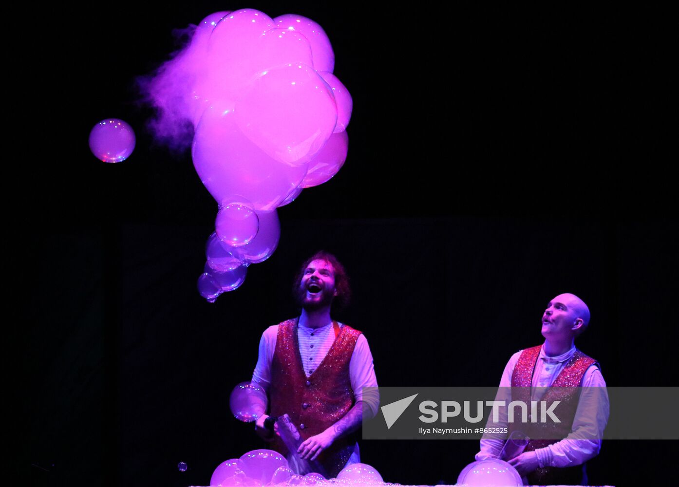 Russia Soap Bubble Show