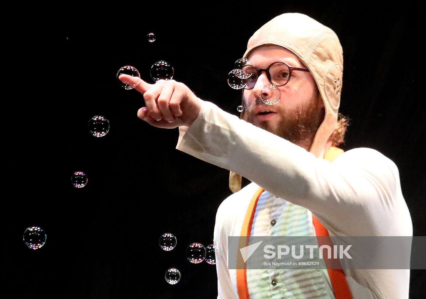 Russia Soap Bubble Show