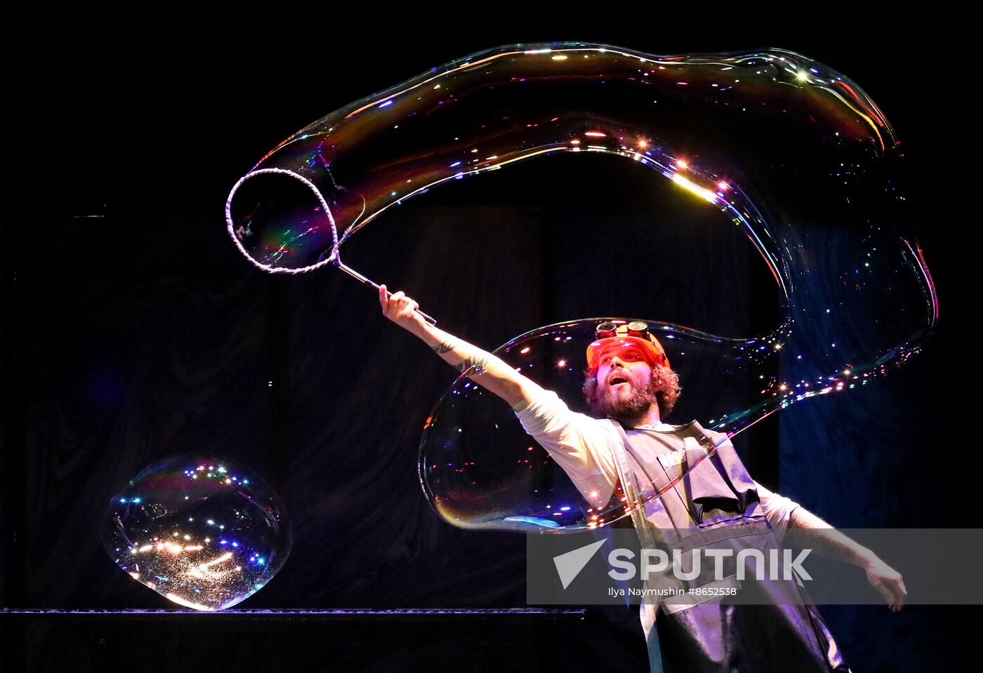 Russia Soap Bubble Show