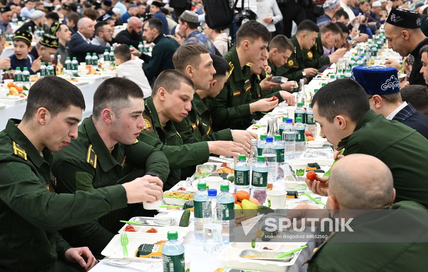 Russia Religion Ramadan Iftar