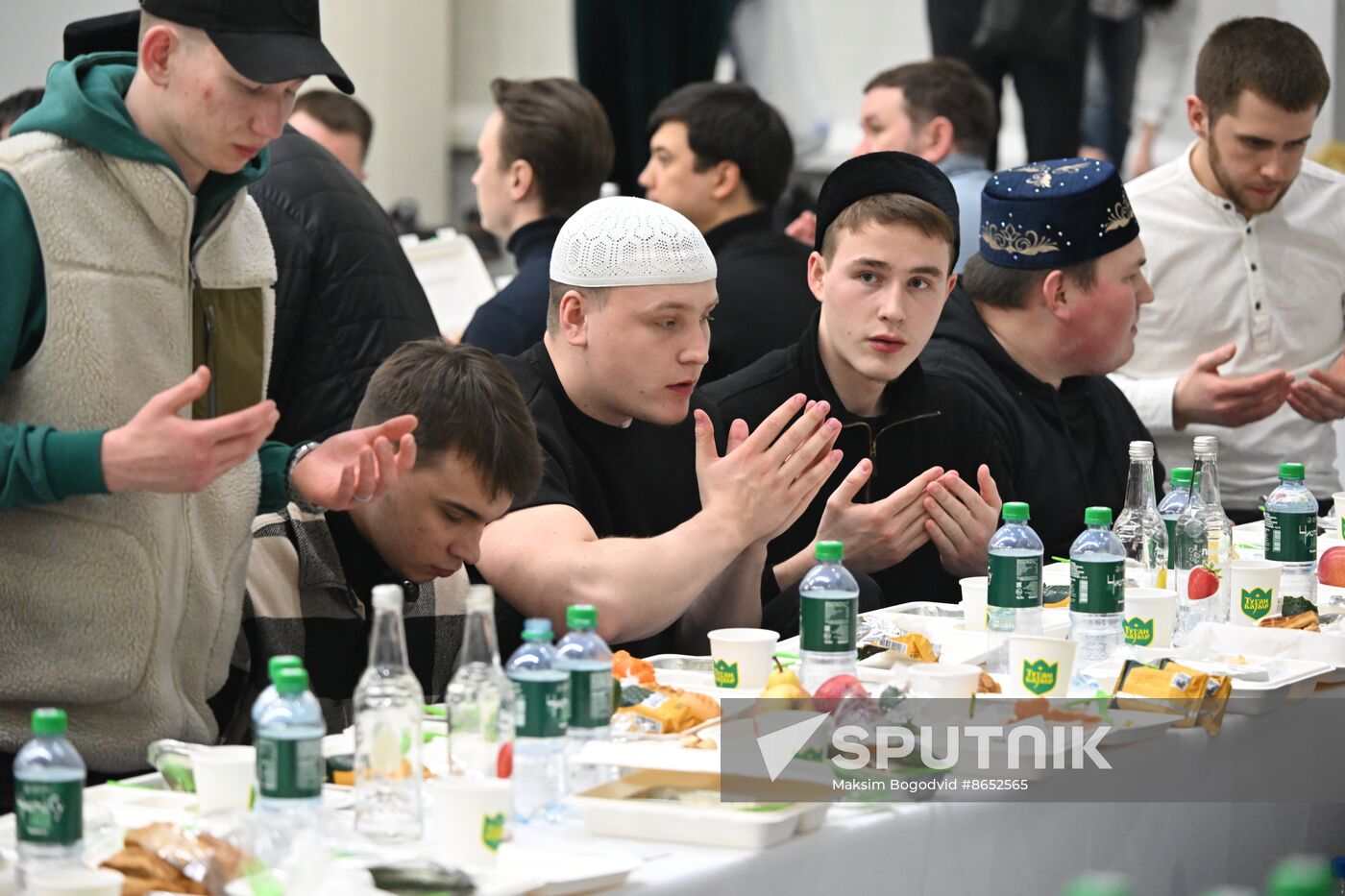 Russia Religion Ramadan Iftar