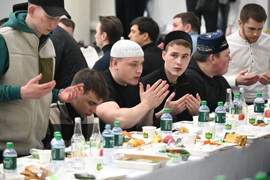 Russia Religion Ramadan Iftar