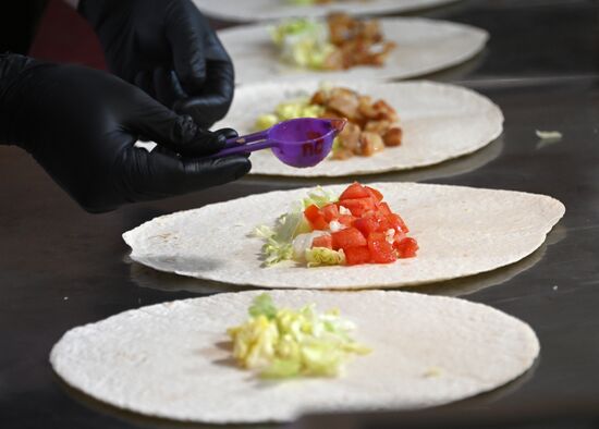 Russia International Exhibition and Forum. Presentation of the Pollock Festival, Oh, Mega-Taste! Pavilion K House of Russian Cuisine. Location: Russia, Moscow. Author: Kirill Kallinikov/Sputnik. RUSSIA EXPO. Pollock Festival, Oh, Mega-Taste!