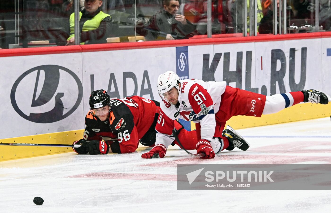 Russia Ice Hockey Kontinental League Avangard - Lokomotiv