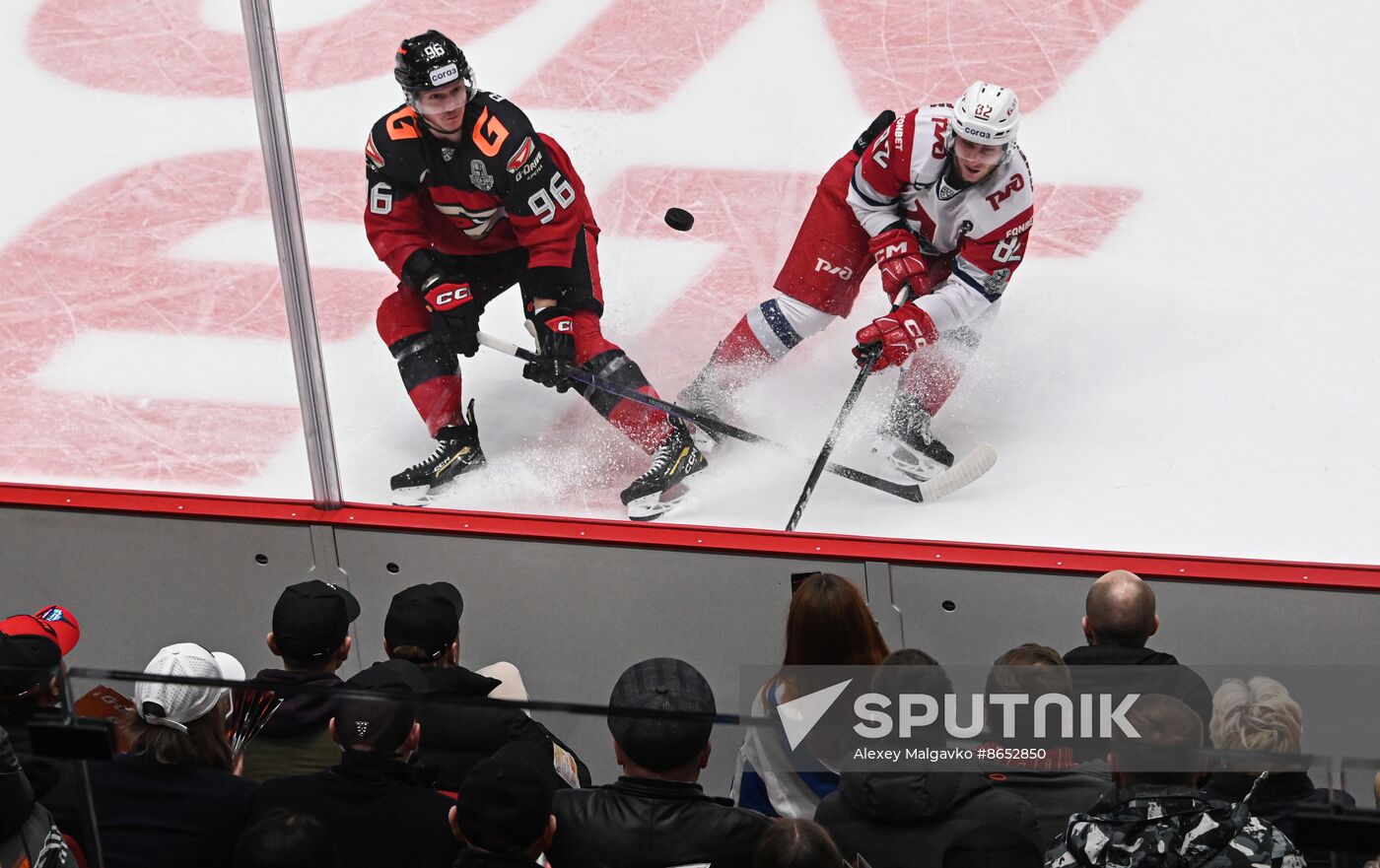 Russia Ice Hockey Kontinental League Avangard - Lokomotiv