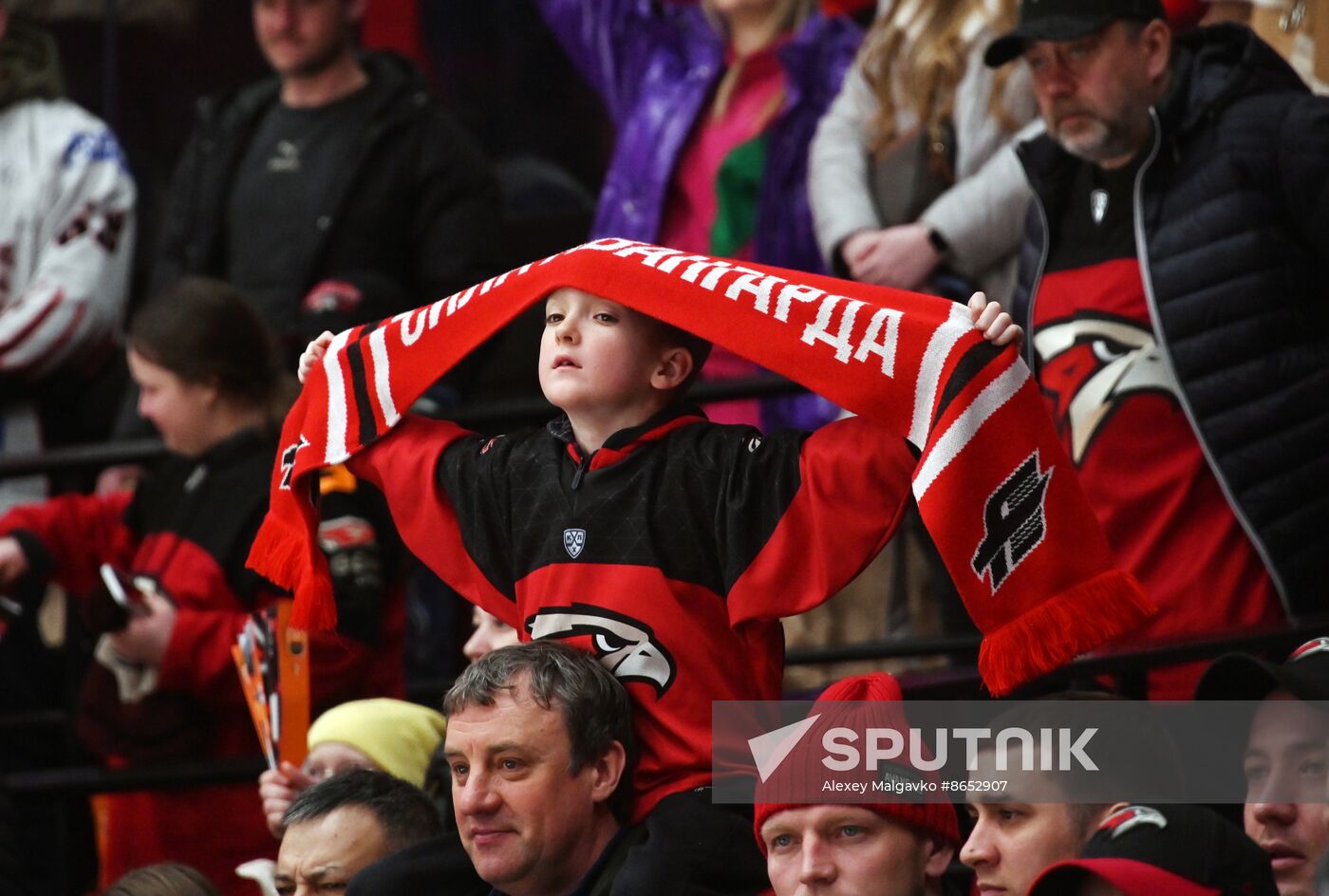 Russia Ice Hockey Kontinental League Avangard - Lokomotiv