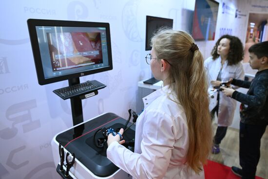 Russia EXPO. Presentation of VR simulator for future surgeons