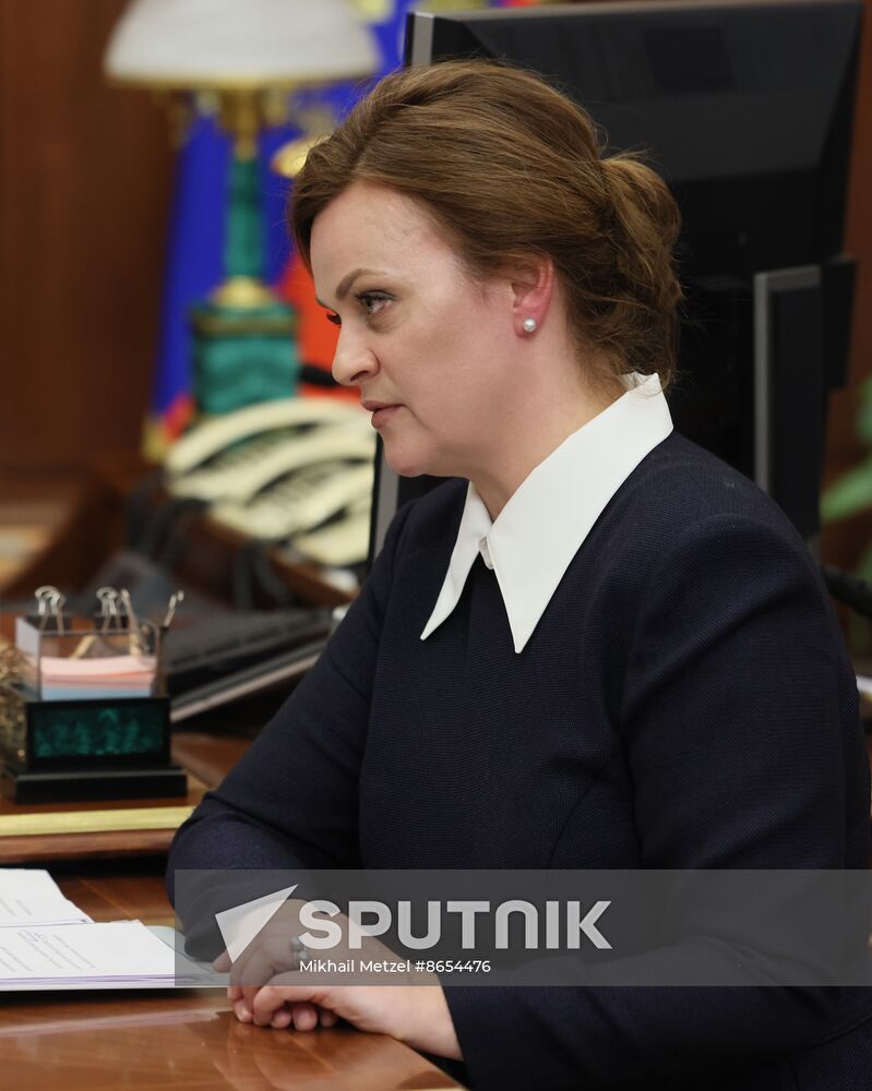 Russia Putin Fatherland Defenders Foundation