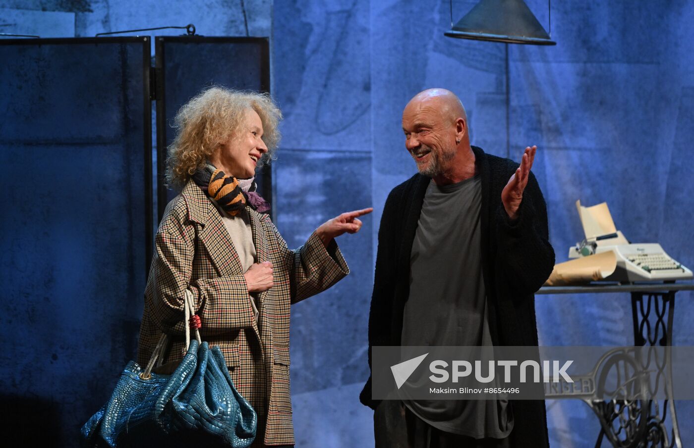 Russia Theatre I Ought to Be in Pictures