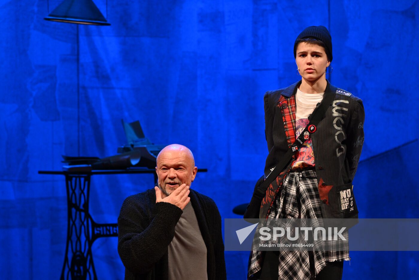 Russia Theatre I Ought to Be in Pictures