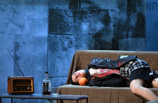 Russia Theatre I Ought to Be in Pictures