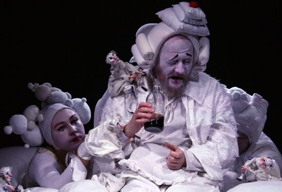 Russia Puppet Theatre Imaginary Invalid