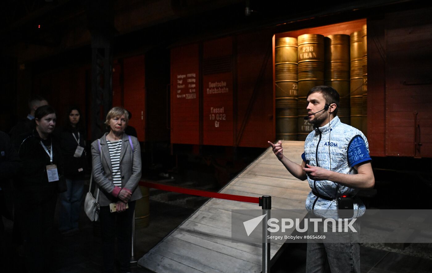 RUSSIA EXPO. Guided tours for Corporate Museum: Priority of the Future forum participants