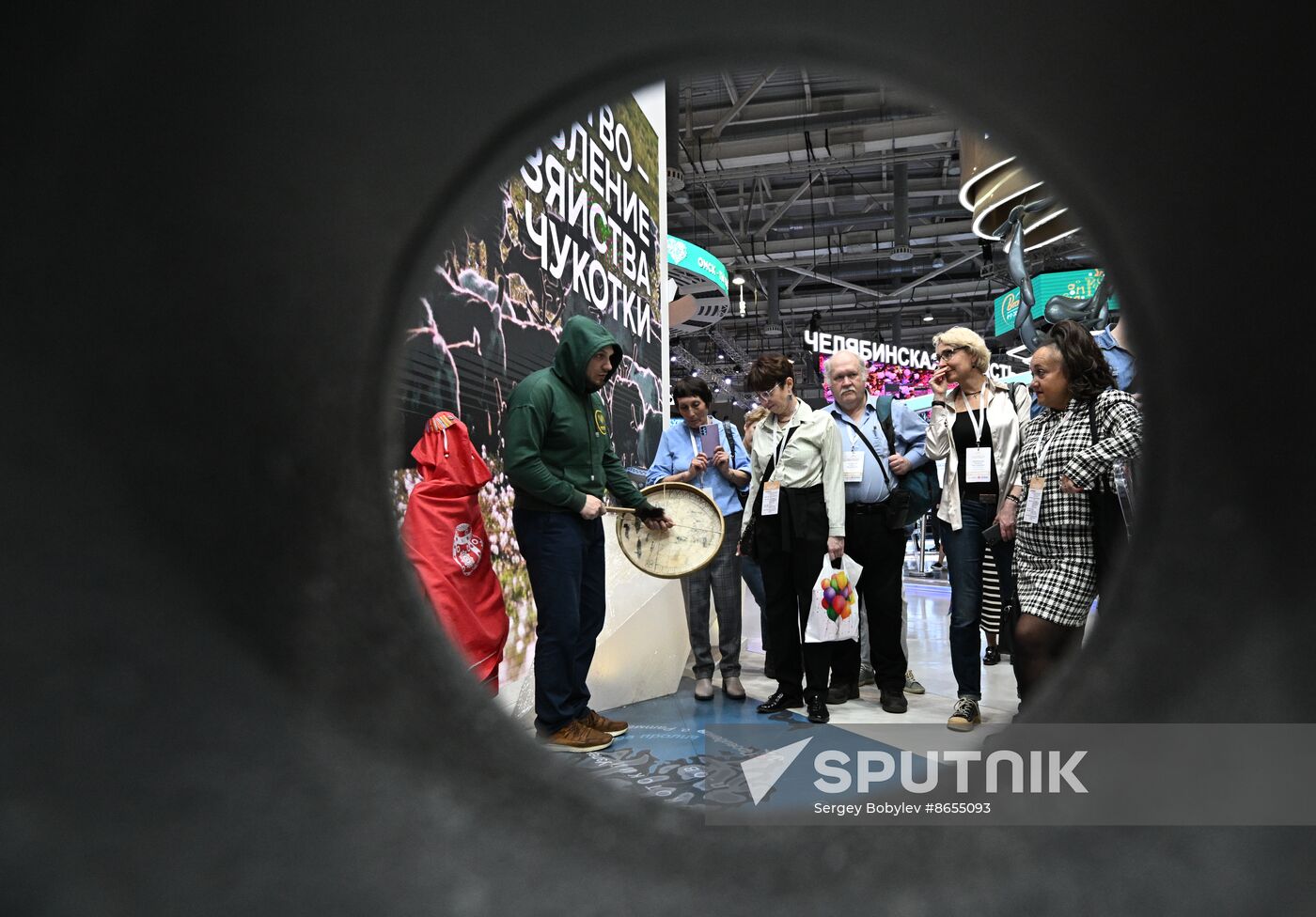 RUSSIA EXPO. Guided tours for Corporate Museum: Priority of the Future forum participants