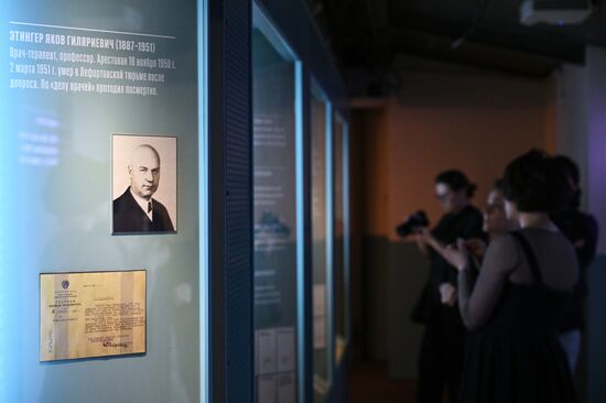 Russia Soviet Doctors Plot Exhibition