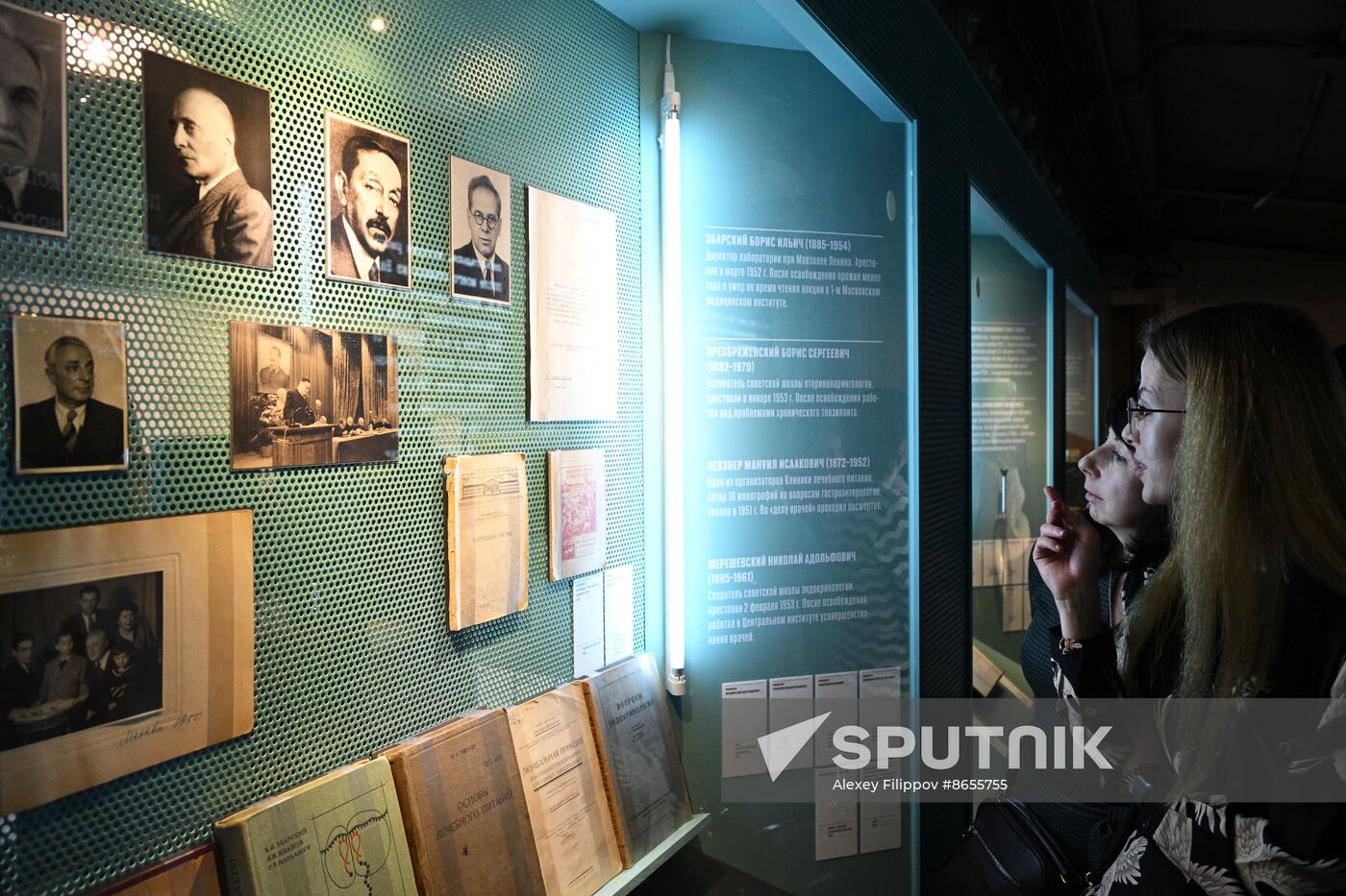 Russia Soviet Doctors Plot Exhibition